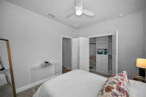 2458 Mangum Court Sarasota FL 34237