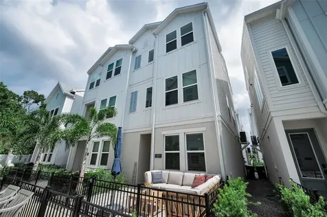 2458 Mangum Court Sarasota FL 34237
