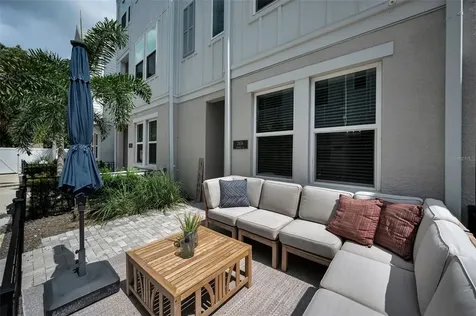 2458 Mangum Court Sarasota FL 34237