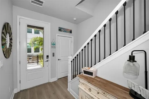 2458 Mangum Court Sarasota FL 34237