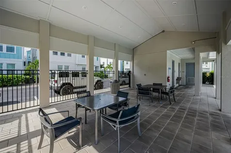 2458 Mangum Court Sarasota FL 34237