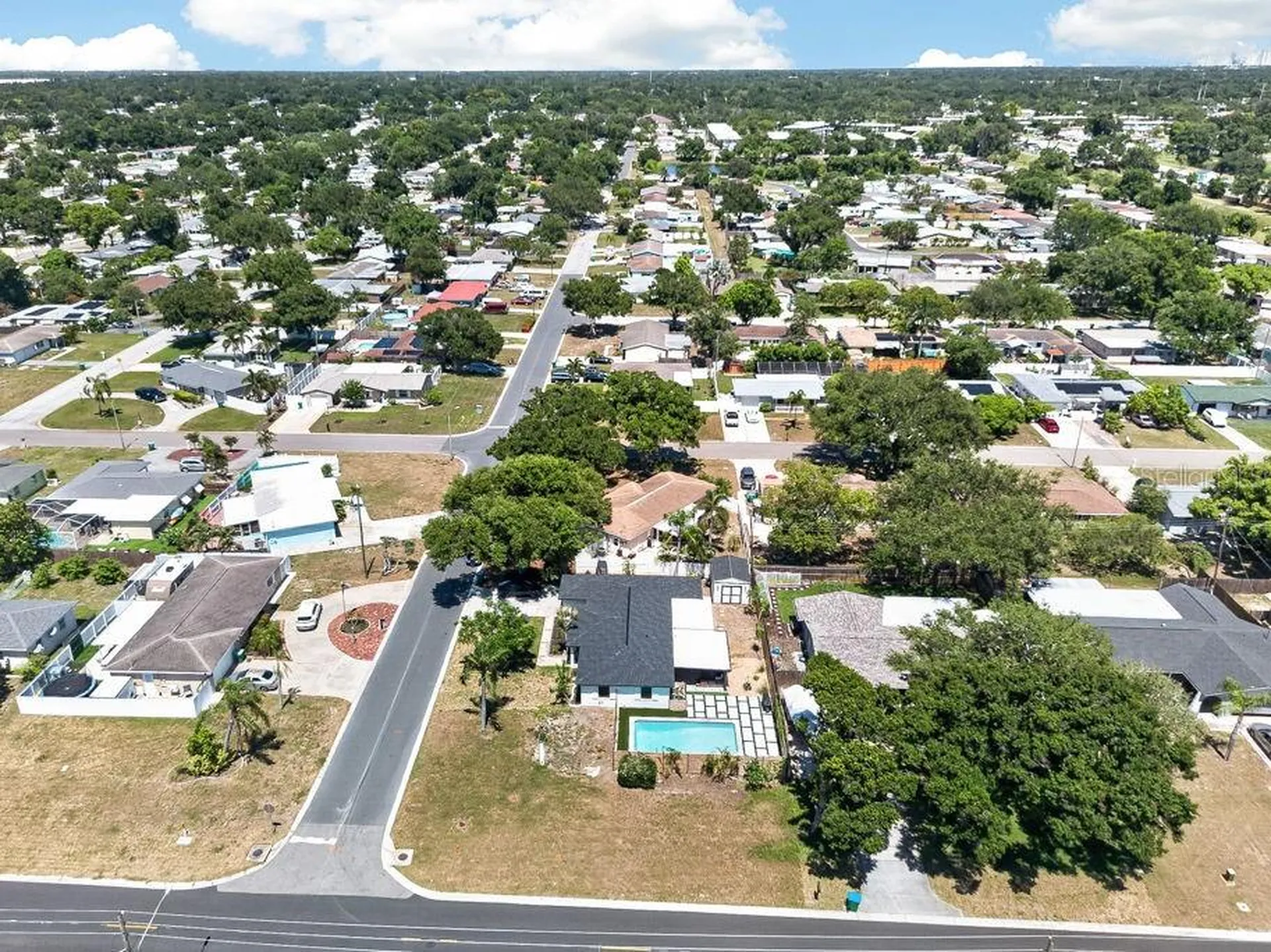 6196 44th Avenue N St Petersburg FL 33709