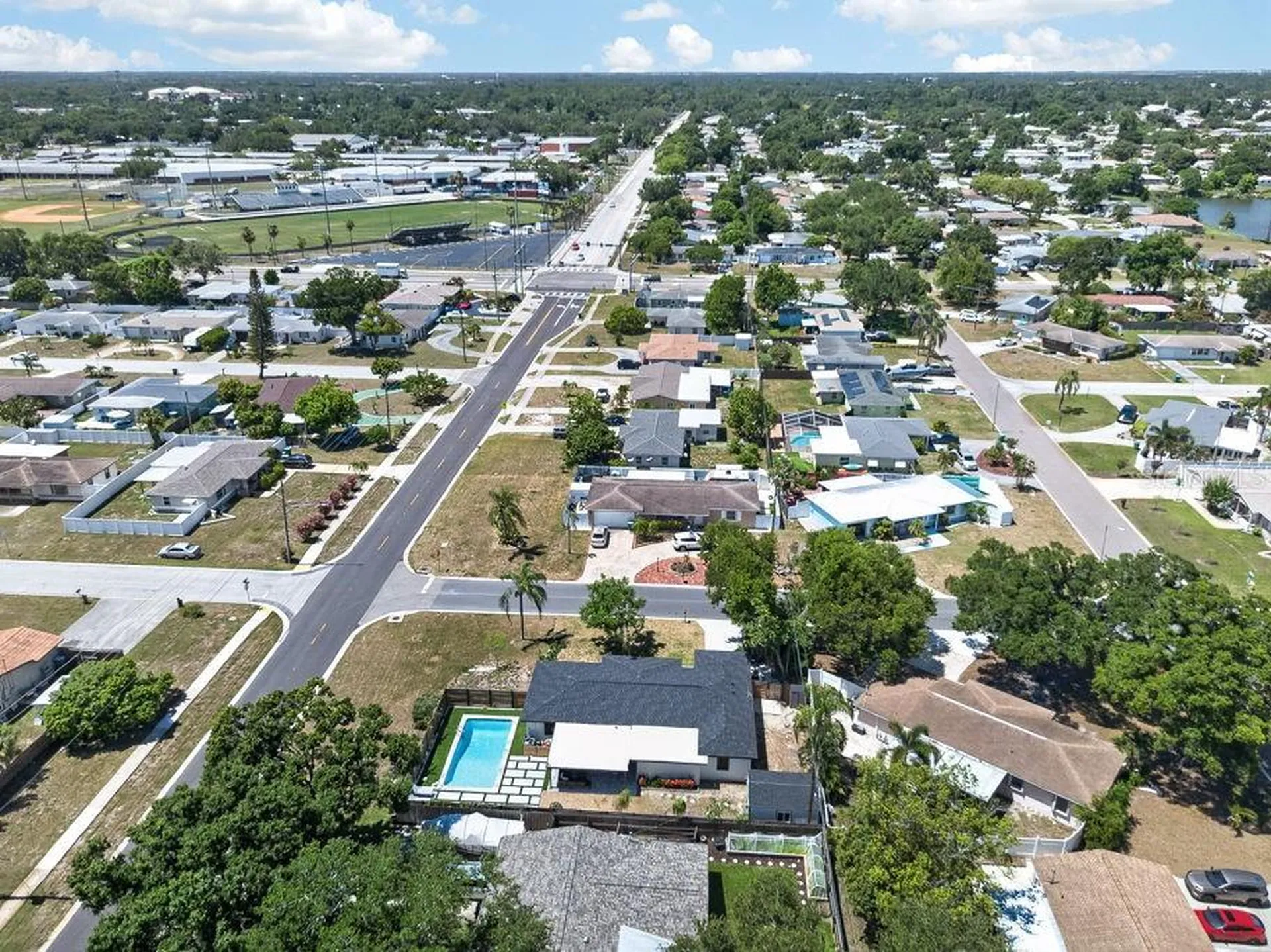 6196 44th Avenue N St Petersburg FL 33709