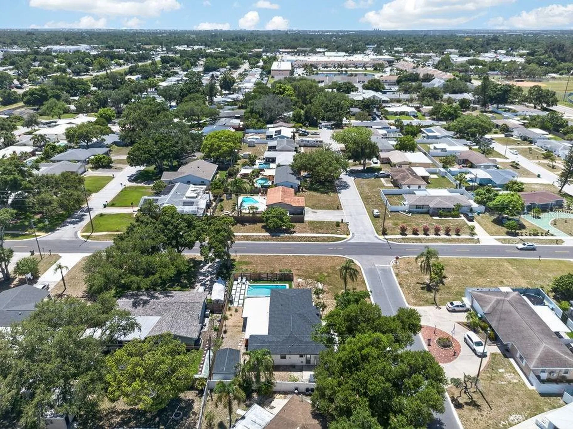 6196 44th Avenue N St Petersburg FL 33709