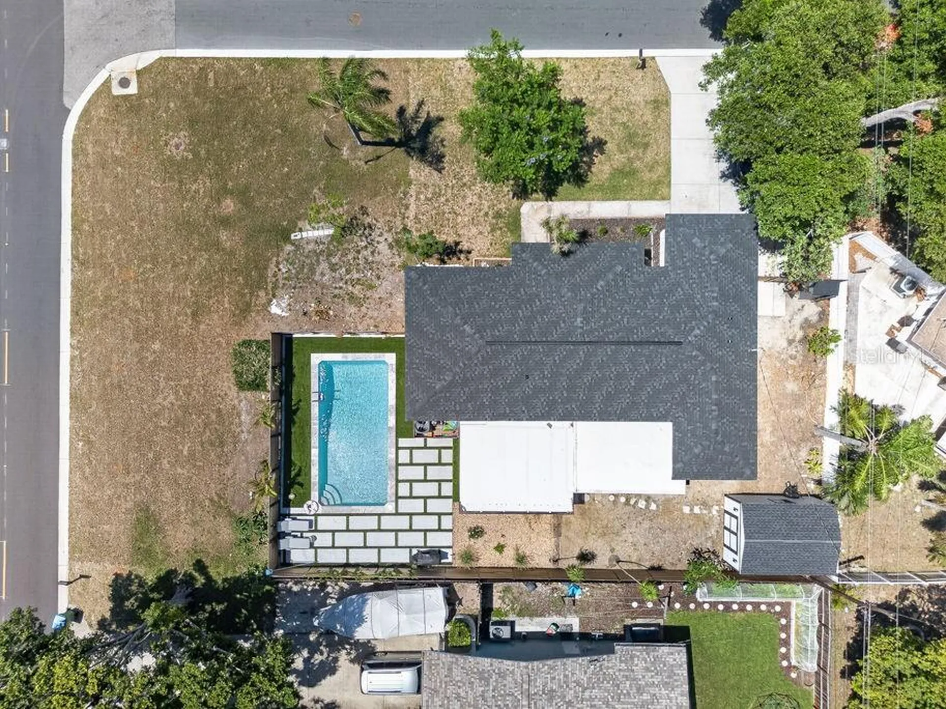 6196 44th Avenue N St Petersburg FL 33709