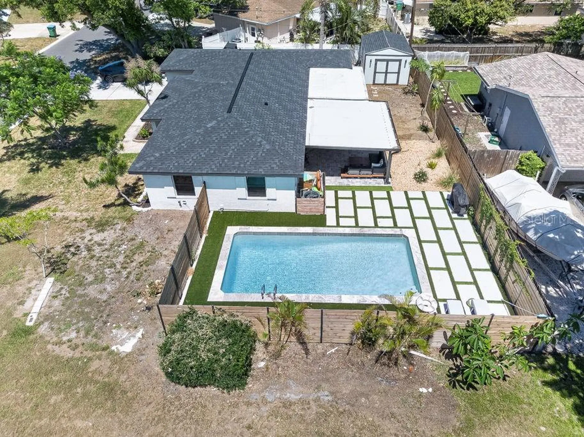 6196 44th Avenue N St Petersburg FL 33709