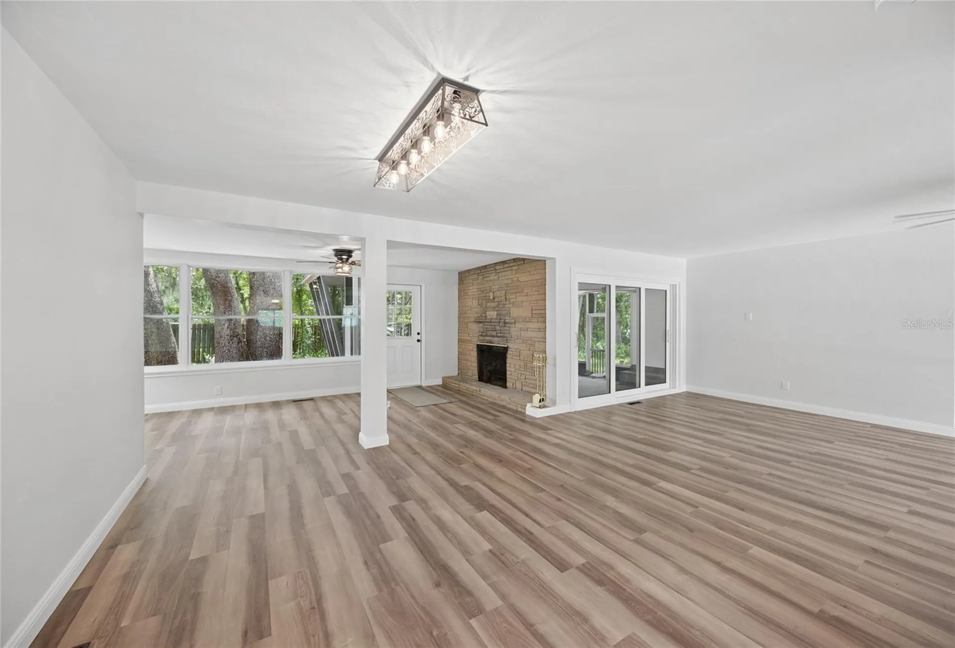 22 Poinsettia Drive Deland FL 32724