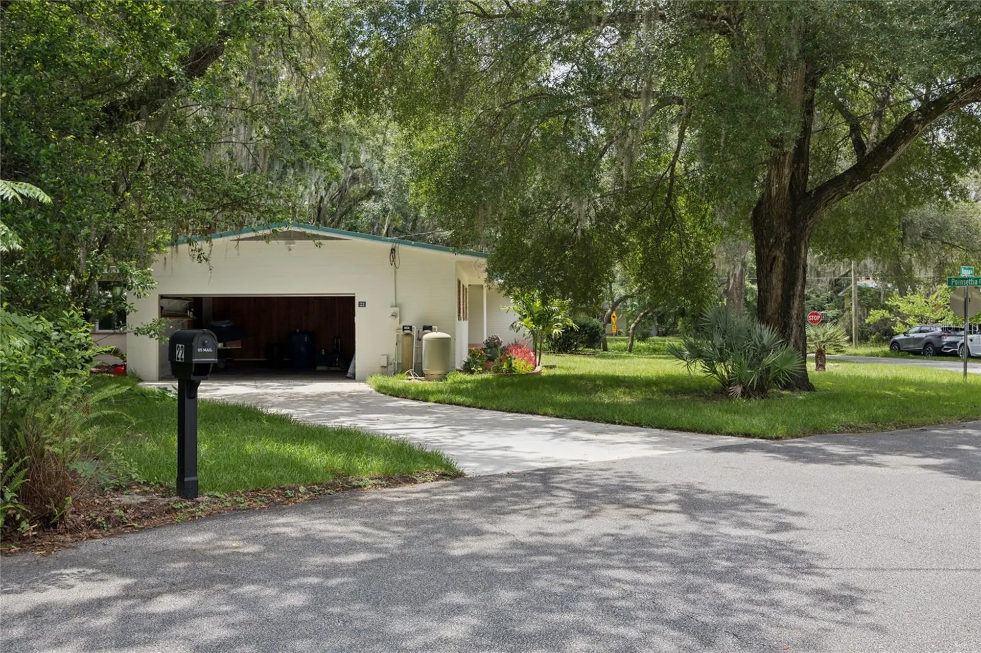 22 Poinsettia Drive Deland FL 32724