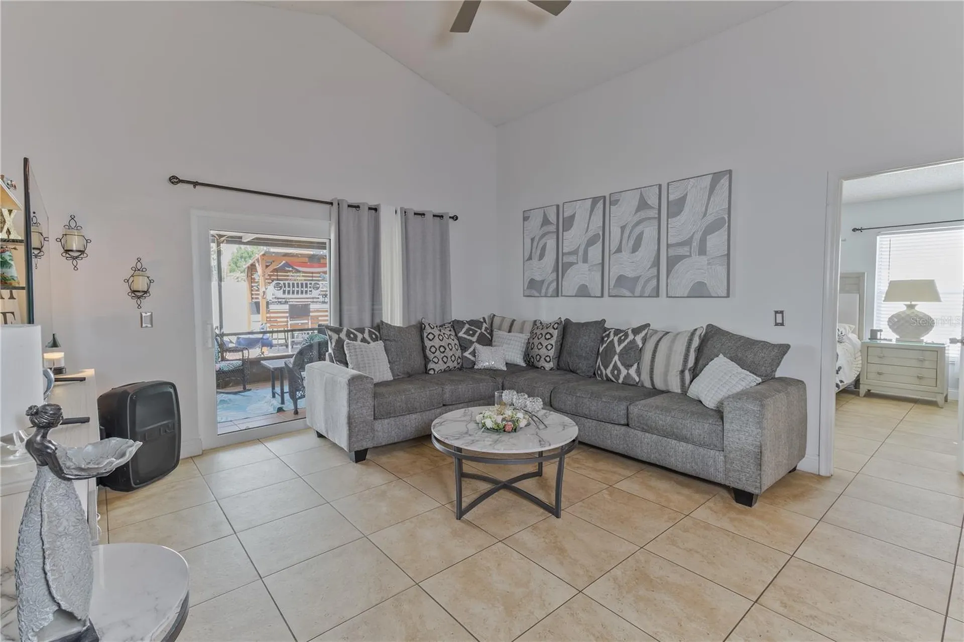 8318 Fort Clinch Avenue Orlando FL 32822
