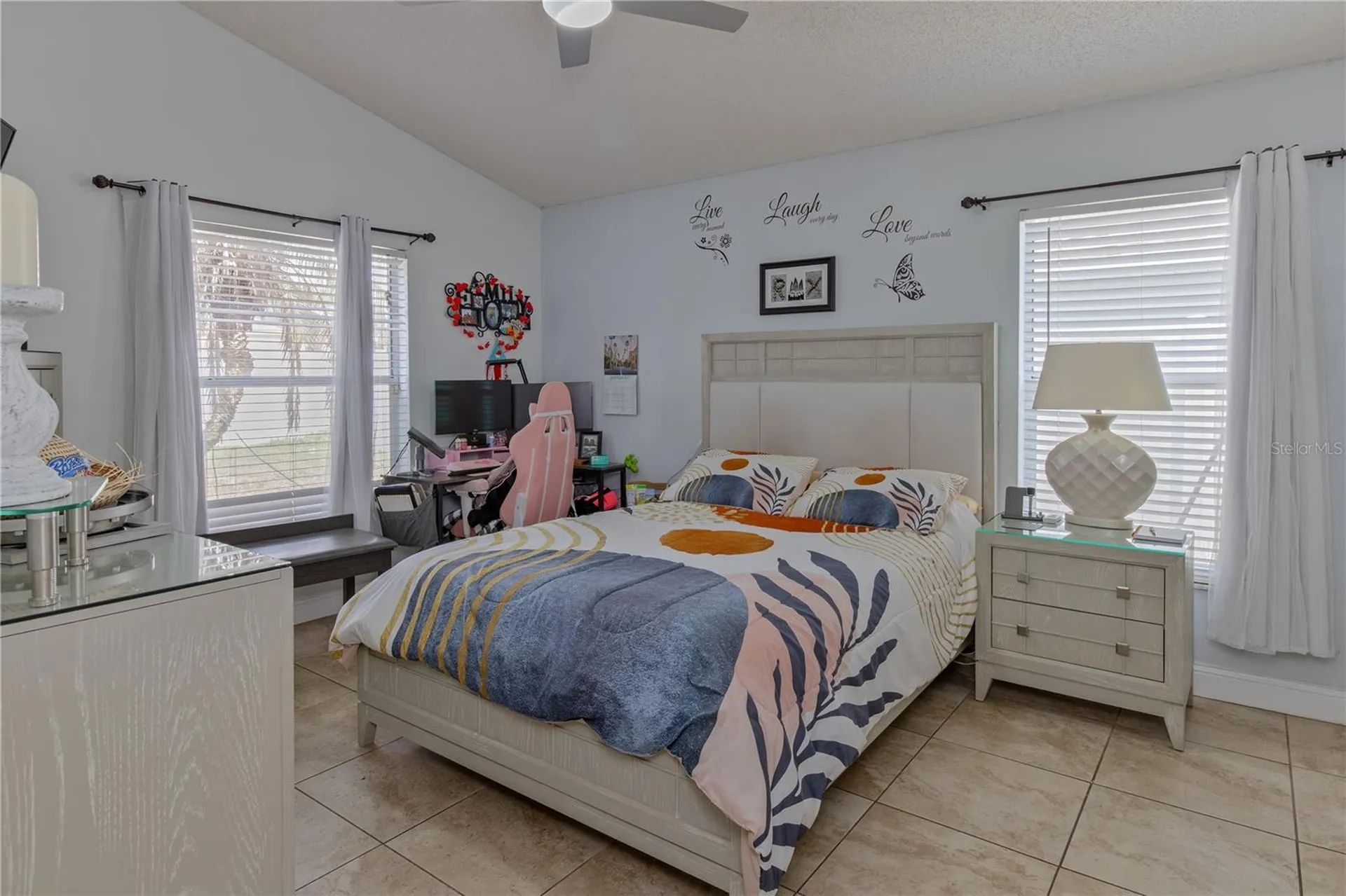8318 Fort Clinch Avenue Orlando FL 32822