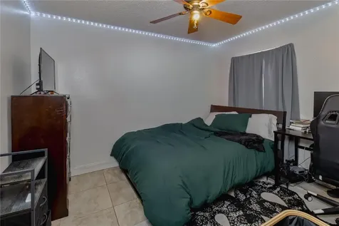8318 Fort Clinch Avenue Orlando FL 32822