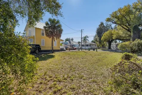 1012 E 12th Avenue Tampa FL 33605