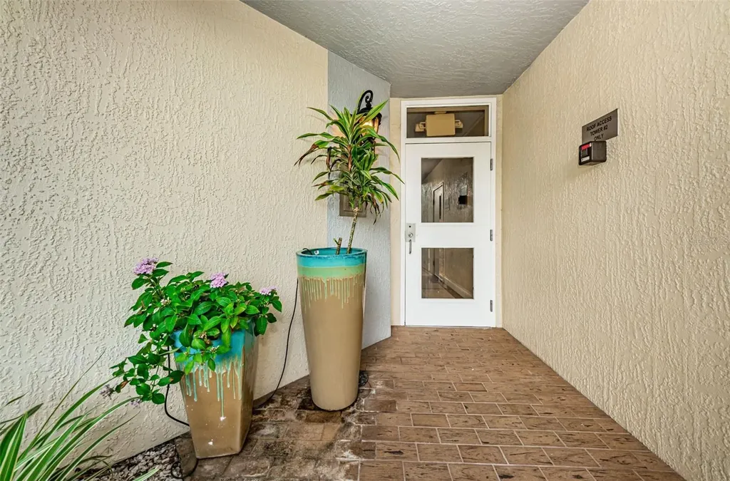 1860 N Fort Harrison Avenue Clearwater FL 33755