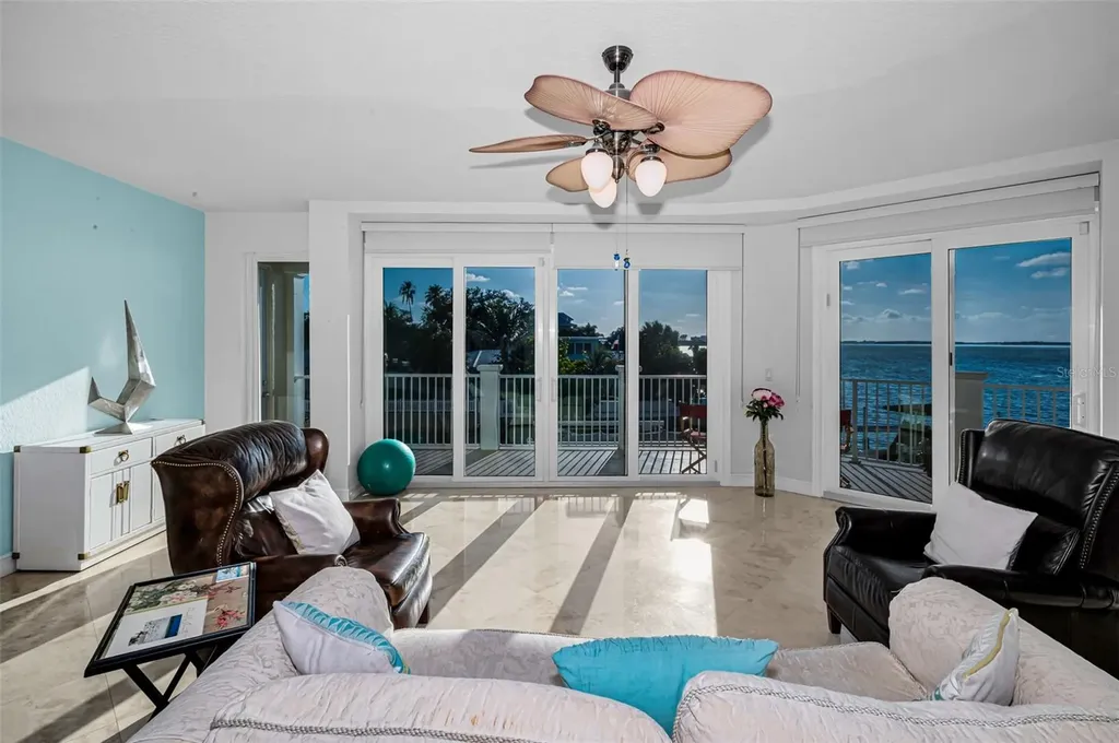 1860 N Fort Harrison Avenue Clearwater FL 33755