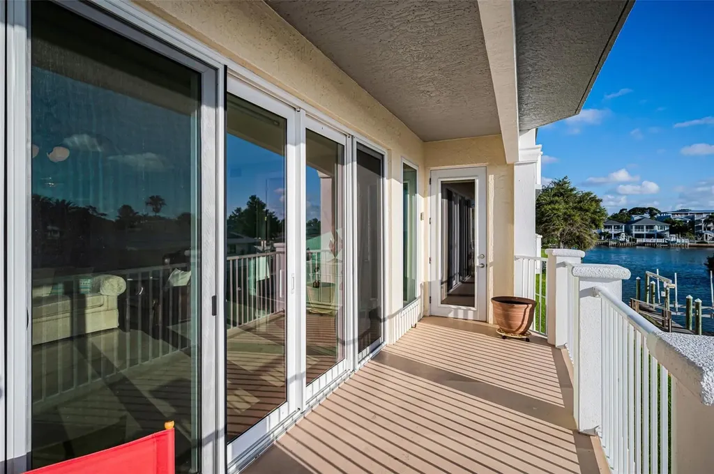 1860 N Fort Harrison Avenue Clearwater FL 33755