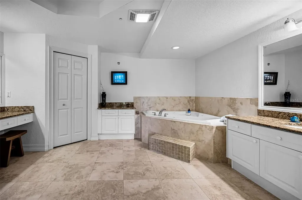 1860 N Fort Harrison Avenue Clearwater FL 33755