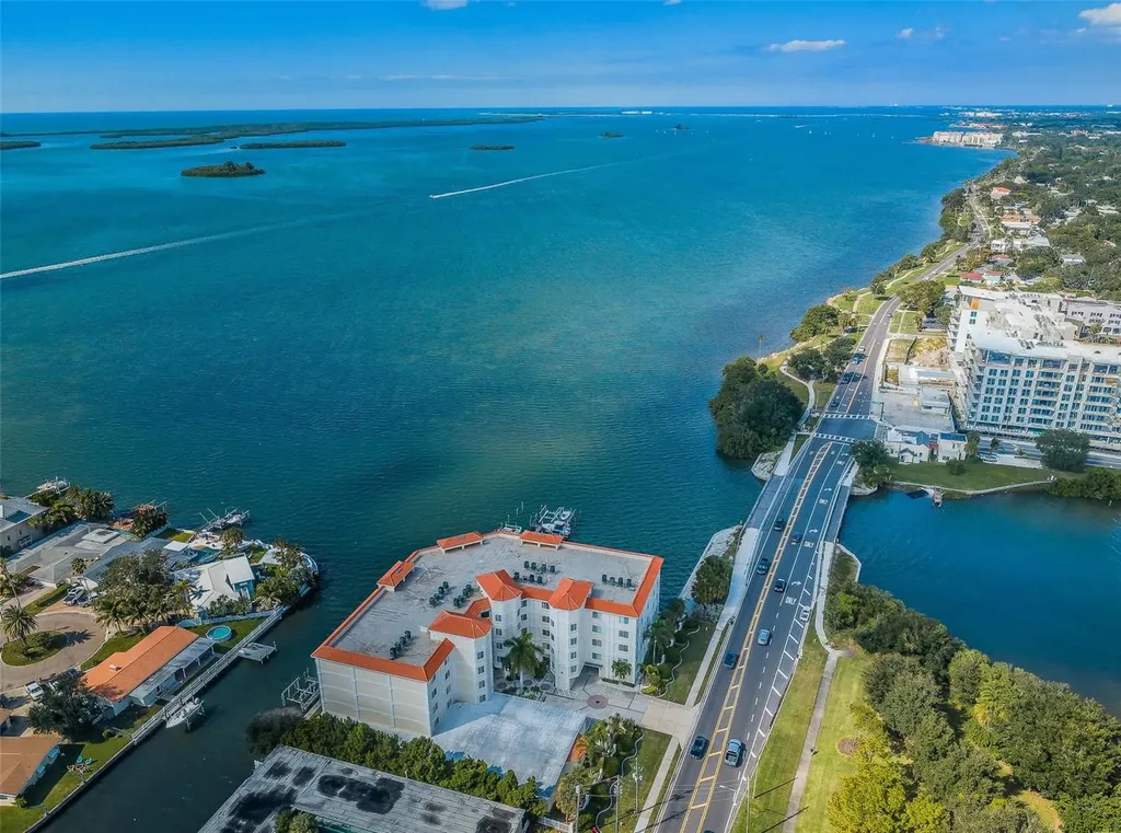 1860 N Fort Harrison Avenue Clearwater FL 33755