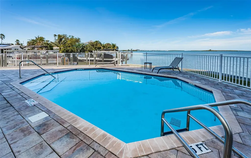 1860 N Fort Harrison Avenue Clearwater FL 33755