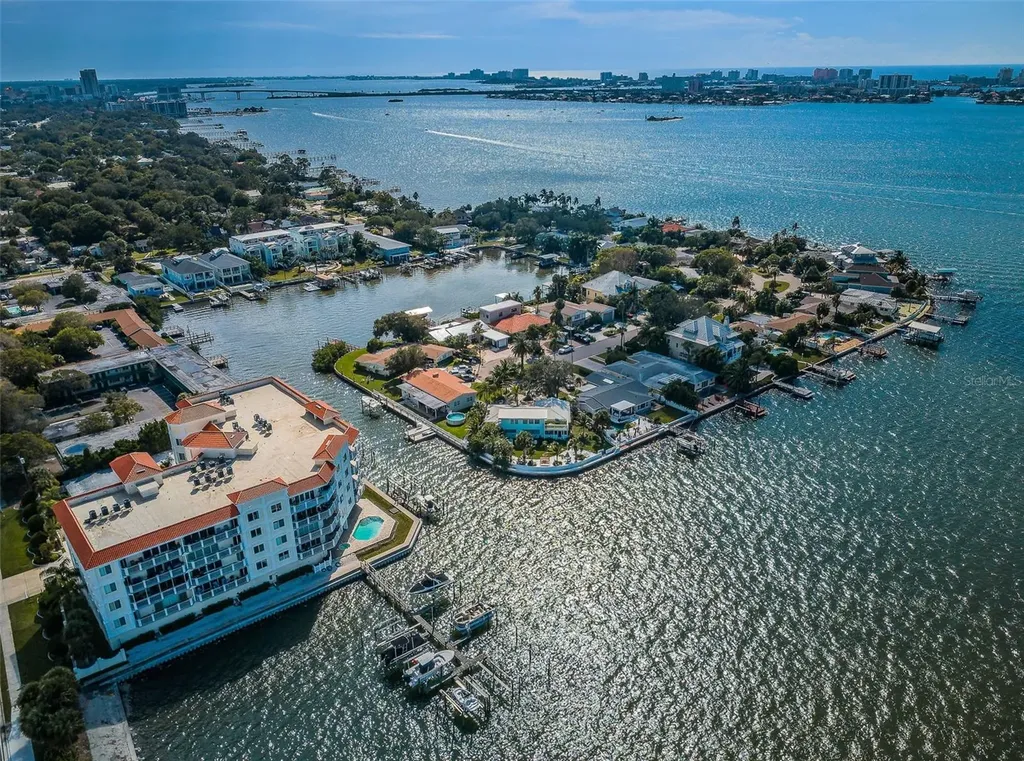 1860 N Fort Harrison Avenue Clearwater FL 33755