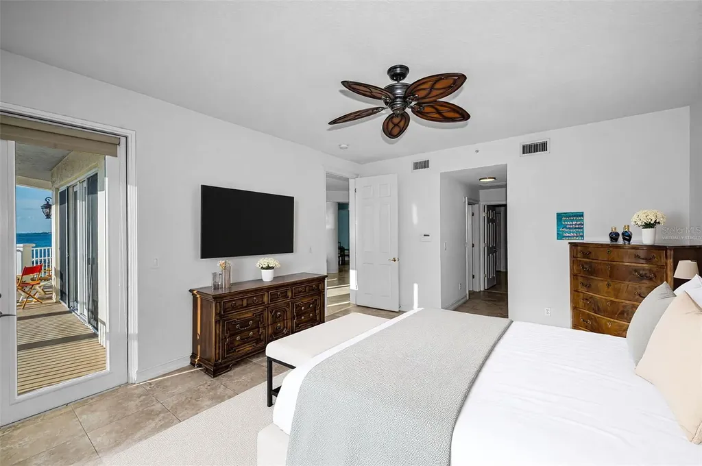 1860 N Fort Harrison Avenue Clearwater FL 33755