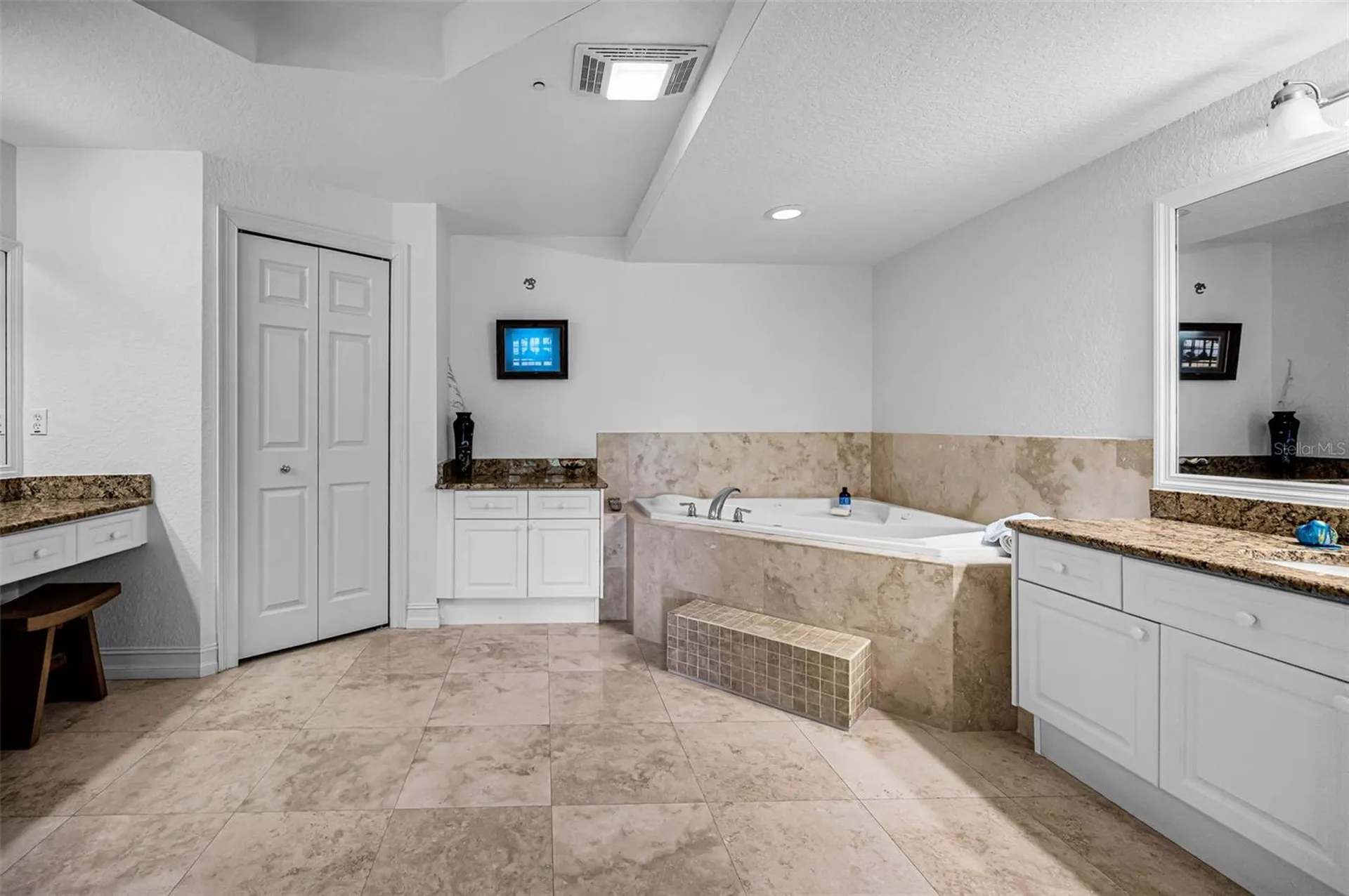 1860 N Fort Harrison Avenue Clearwater FL 33755