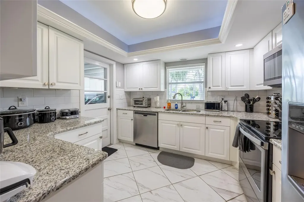 531 Pangola Drive North Fort Myers FL 33903