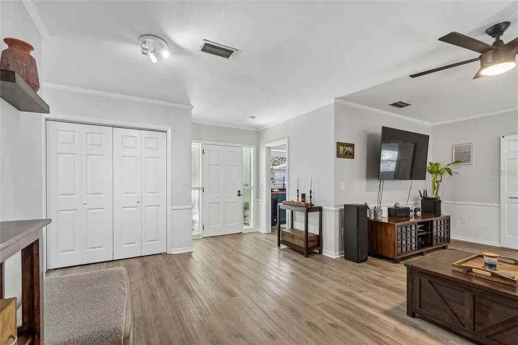 1357 S Evergreen Avenue Clearwater FL 33756
