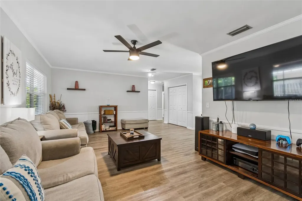 1357 S Evergreen Avenue Clearwater FL 33756