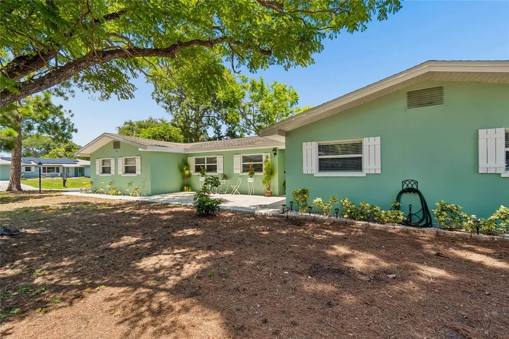 1357 S Evergreen Avenue Clearwater FL 33756