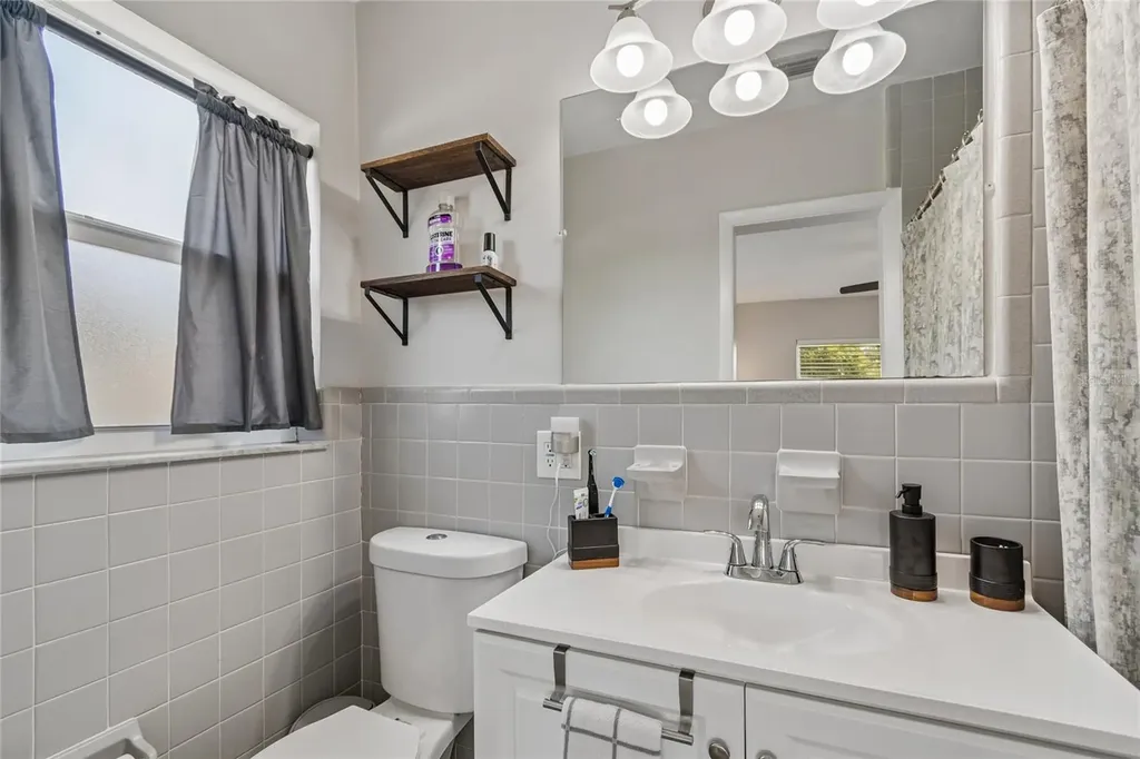 1357 S Evergreen Avenue Clearwater FL 33756