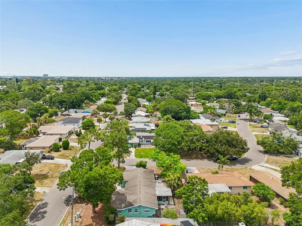 1357 S Evergreen Avenue Clearwater FL 33756