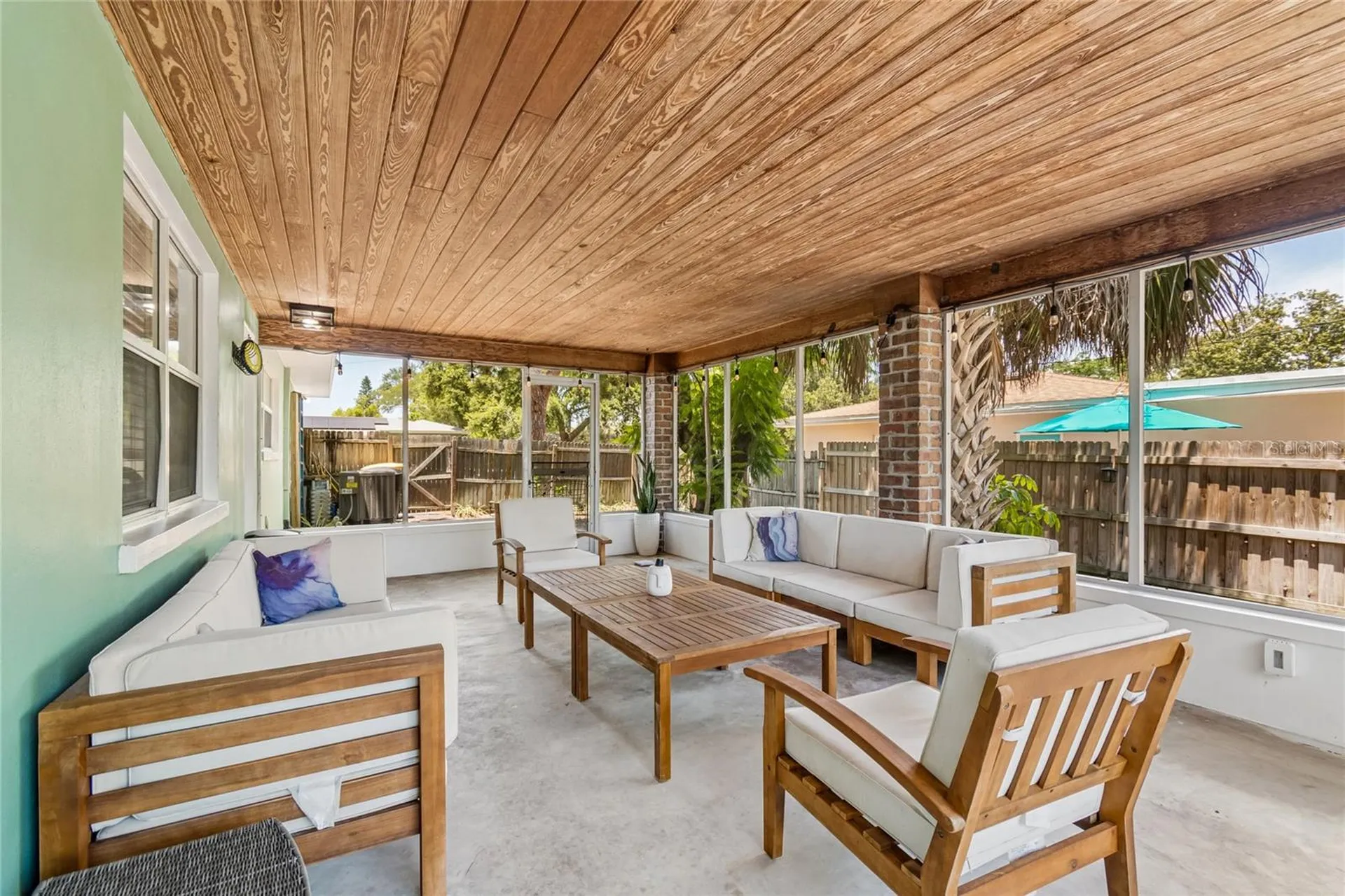 1357 S Evergreen Avenue Clearwater FL 33756