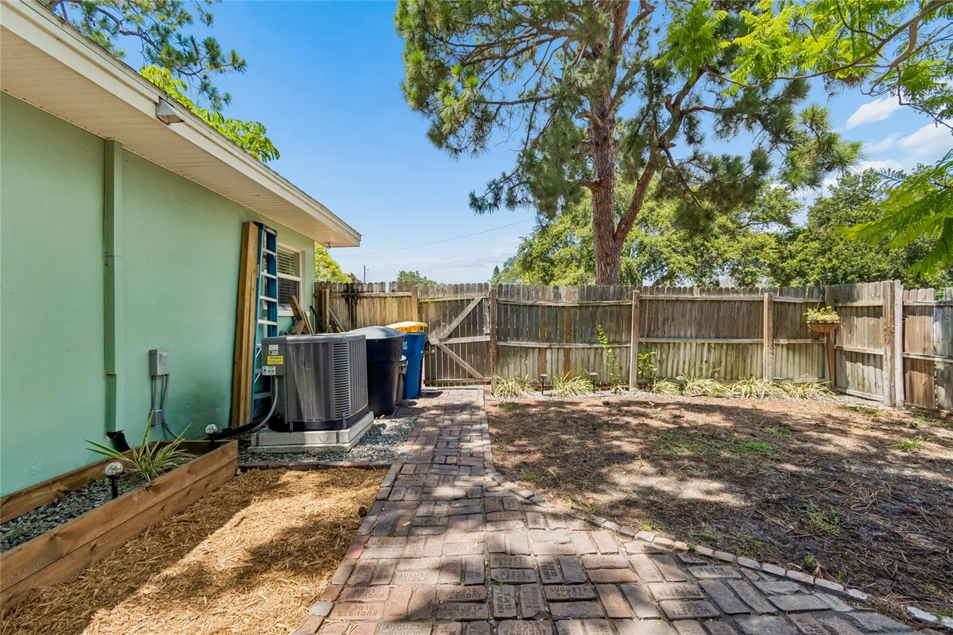 1357 S Evergreen Avenue Clearwater FL 33756