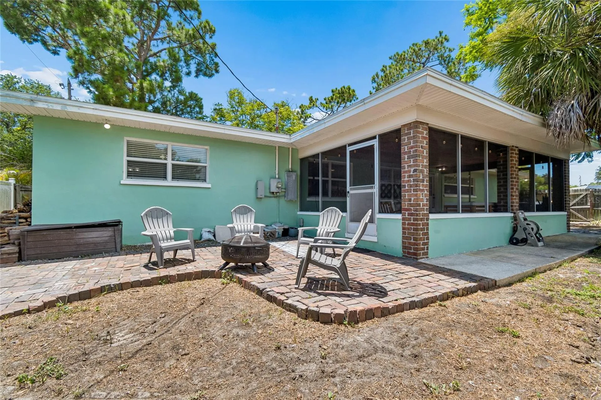 1357 S Evergreen Avenue Clearwater FL 33756