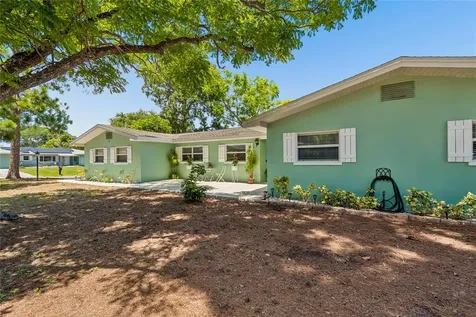 1357 S Evergreen Avenue Clearwater FL 33756