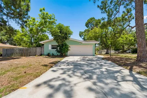 1357 S Evergreen Avenue Clearwater FL 33756