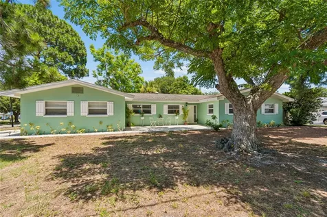 1357 S Evergreen Avenue Clearwater FL 33756