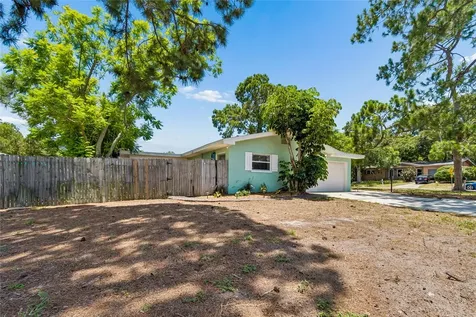 1357 S Evergreen Avenue Clearwater FL 33756