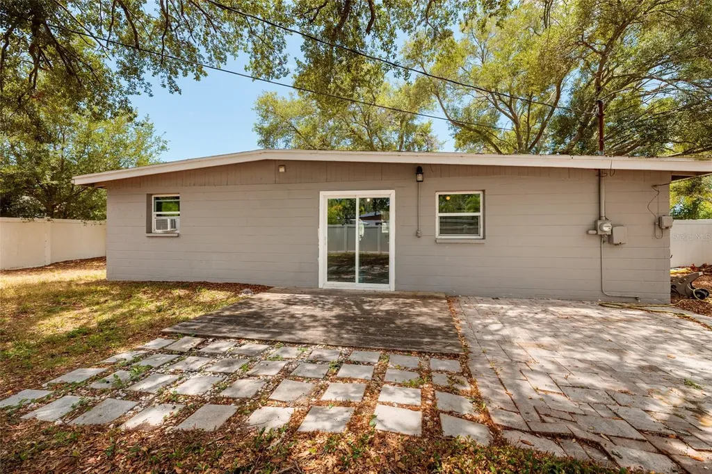 5601 Cedar Street NE St Petersburg FL 33703