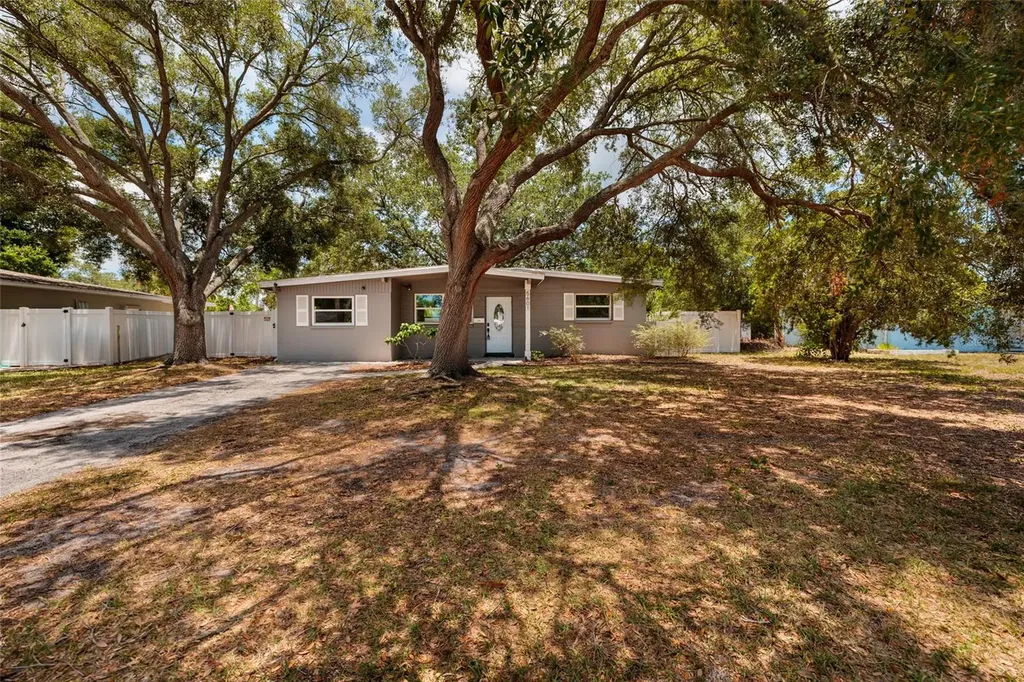 5601 Cedar Street NE St Petersburg FL 33703