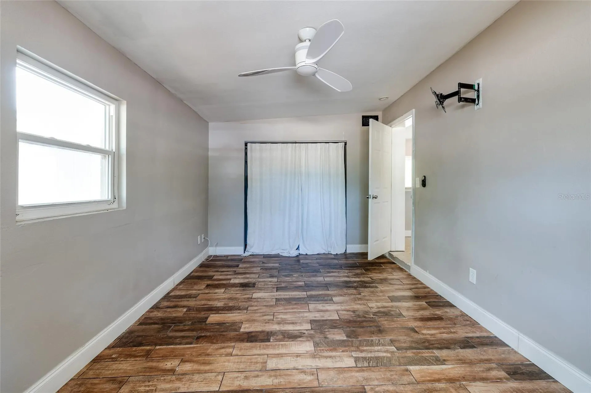 5601 Cedar Street NE St Petersburg FL 33703