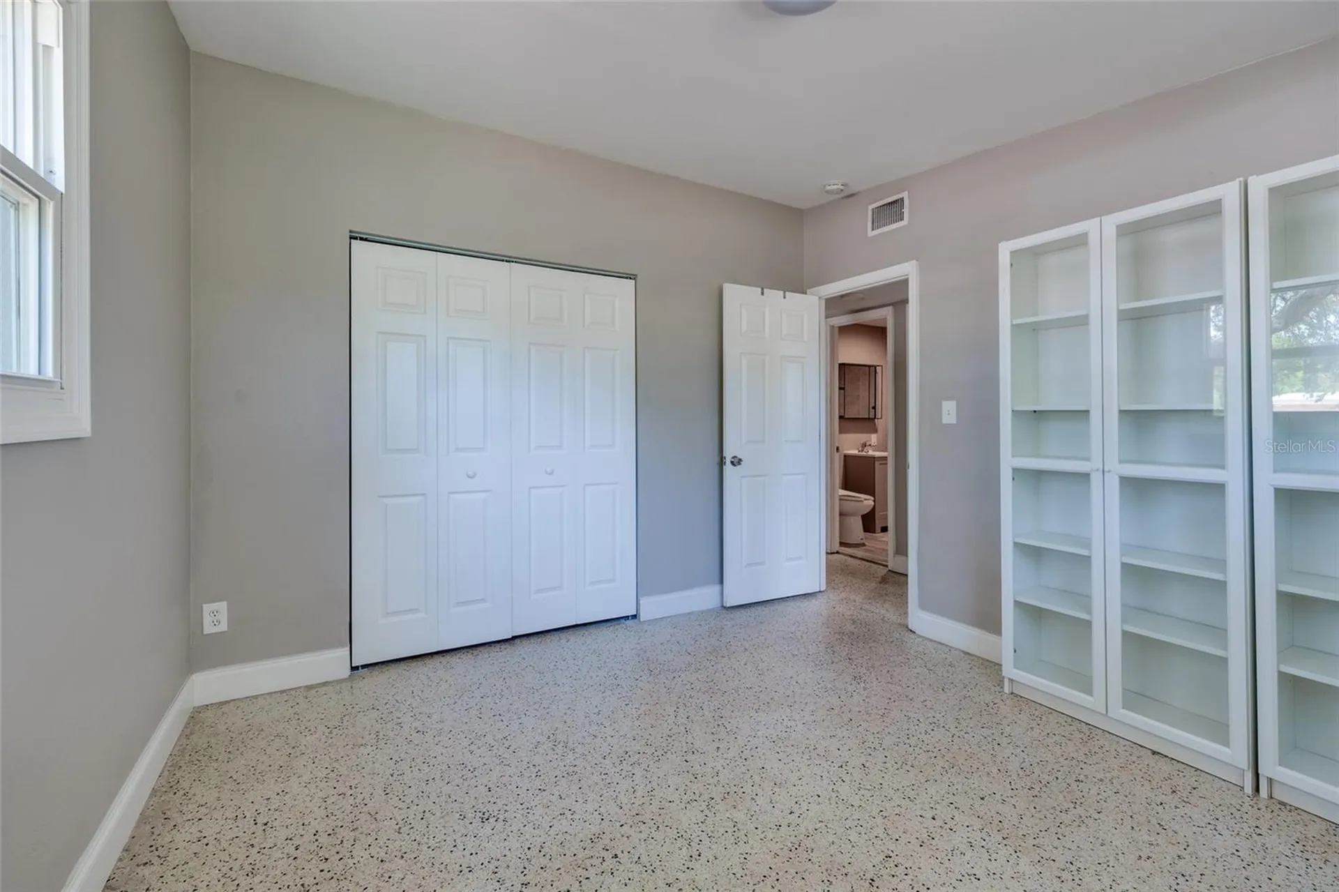 5601 Cedar Street NE St Petersburg FL 33703