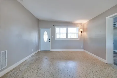 5601 Cedar Street NE St Petersburg FL 33703