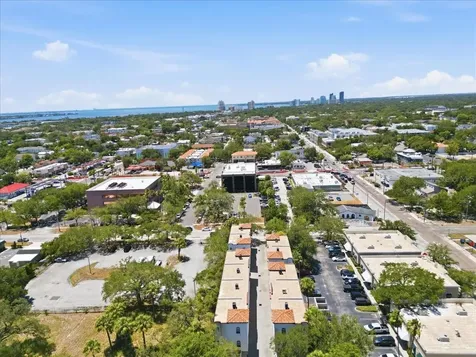 2315 W North A Street Tampa FL 33609