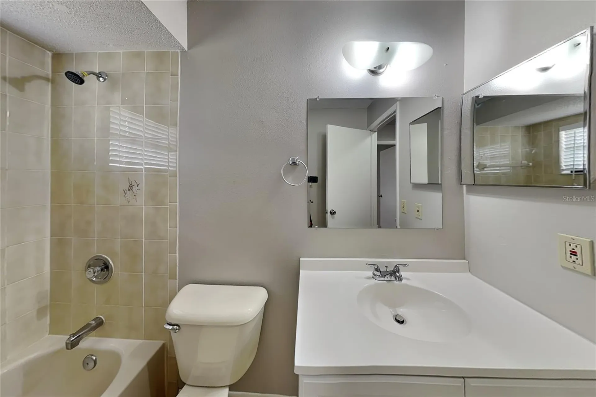Spring Hill FL 34609