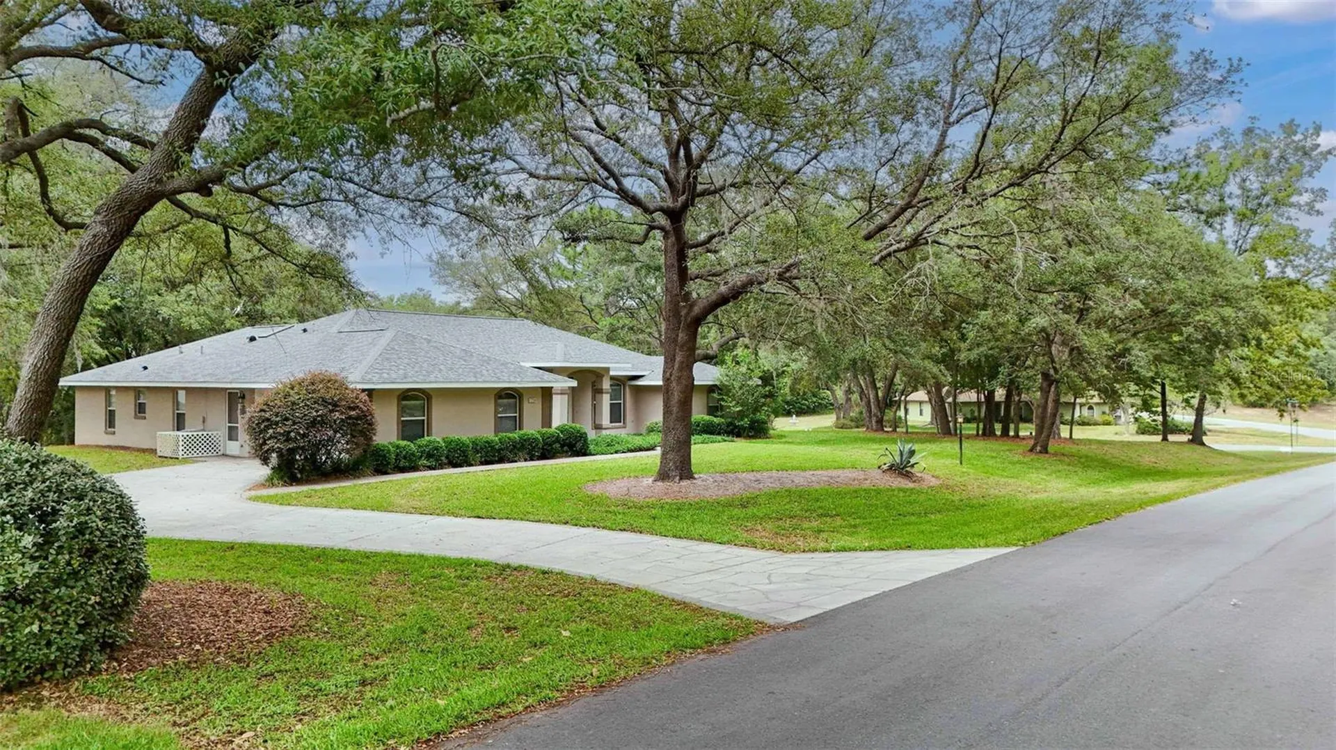1204 N Mediterranean Way Inverness FL 34453