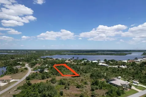 2080 Waverly Ter Street Port Charlotte FL 33983