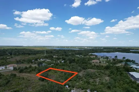 2080 Waverly Ter Street Port Charlotte FL 33983