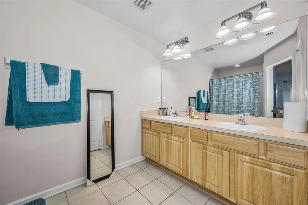 8414 Sandy Beach Street Tampa FL 33634