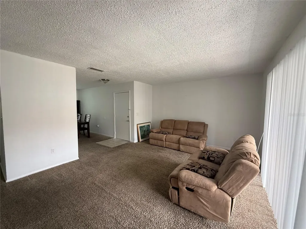 7210 N Manhattan Avenue Tampa FL 33614